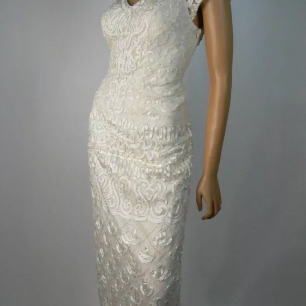 Sue Wong Size 4 ivory ball gown/wedding dress